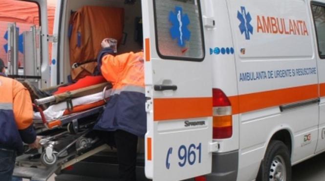 accident cumplit in valcea un pieton a fost lovit mortal de o autoutilitara in parcarea unui centru comercial