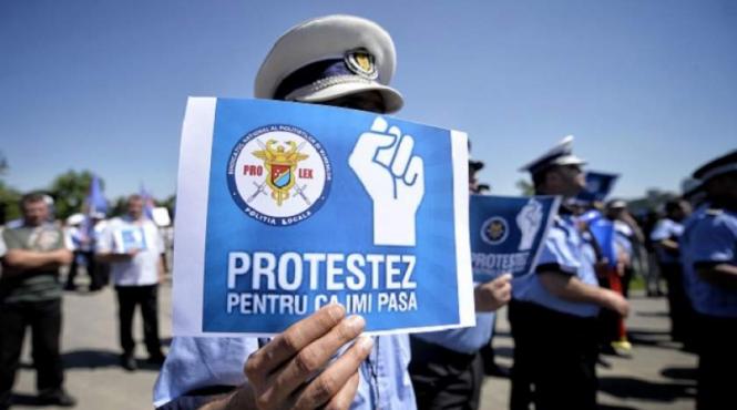 de ziua politiei sindicatele din ministerul de interne anunta un miting de proportii