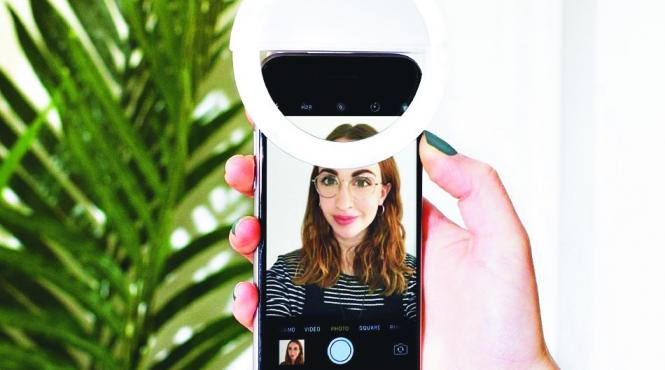 lumina speciala pentru selfie