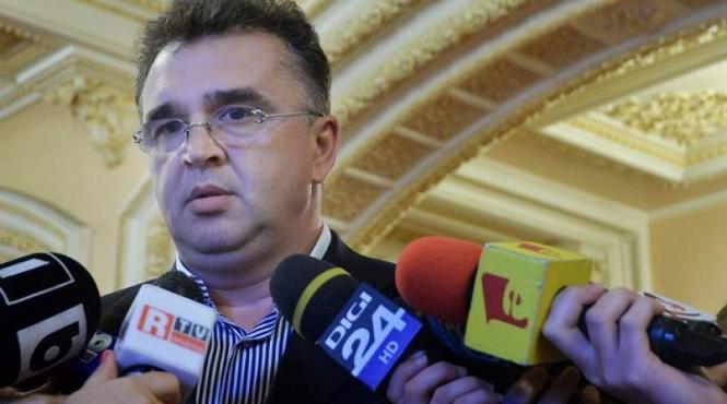 oprisan putem sa arestam cati oameni politici vrem dar lucrurile nu se vor schimba