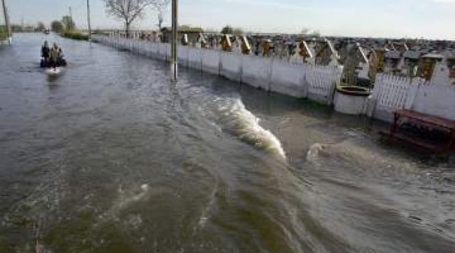 clipe de cosmar in centrul si sudul tarii din cauza inundatiilor hidrologii au prelungit in aceasta dimineata codul rosu