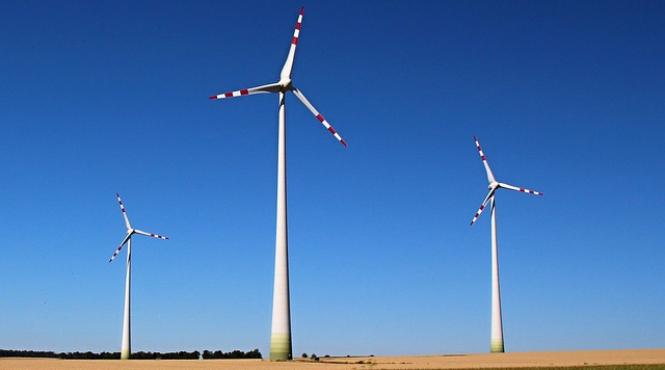 anton anton alaltaieri au inghetat centralele eoliene si am pus in loc carbune