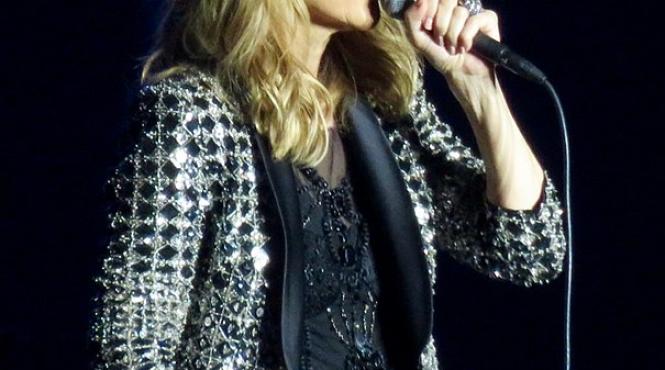 celine dion anuleaza mai multe concerte din cauza unei interventii chirurgicale