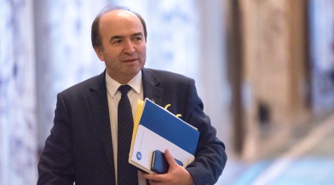 tudorel toader anunta ca a solicitat guvernului publicarea raportului greco privind modificarile aduse legilor justitiei