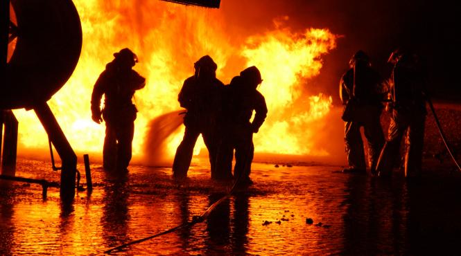 68 de persoane au murit intr un presupus incendiu izbucnit la o sectie de politie din venezuela