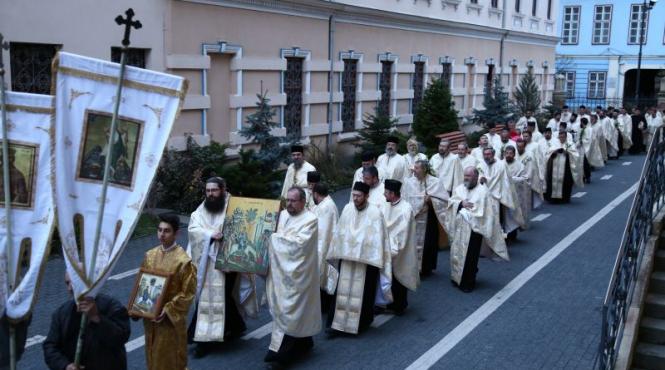procesiune de florii pe strazile din centrul vechi al orasului