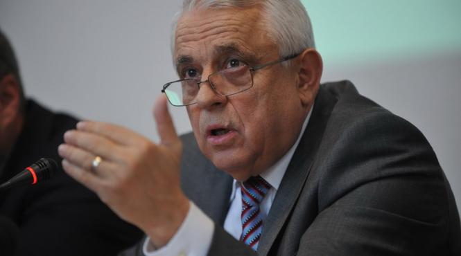 ministrul daea a donat un berbec unui fermier