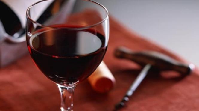 10 moduri in care vinul rosu face bine ce au descoperit oamenii de stiinta
