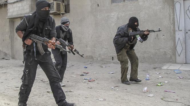 siria evacueaza instalatii militare cheie inainte de un posibil atac american