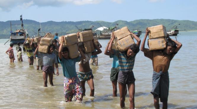 primii refugiati rohingya s au intors in myanmar