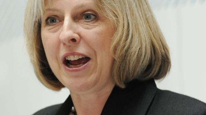 theresa may respinge propunerea laburistilor ca orice actiune militara sa necesite acordul parlamentului