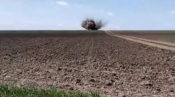 o bomba de 100 de kilograme a fost detonata pe un camp din galati