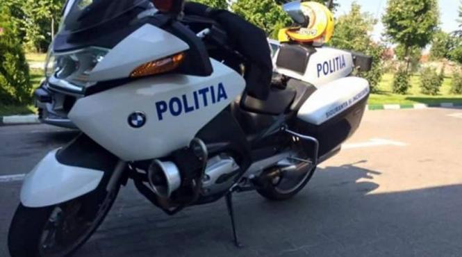 politist pe motocicleta accidentat de un sofer neatent in capitala