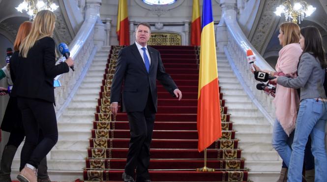 presedintele klaus iohannis nu a fost informat sau consultat in legatura cu mutarea ambasadei romaniei din israel