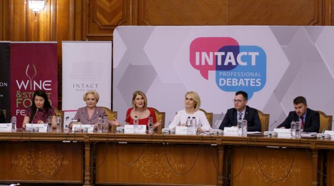 wine street food la palatul parlamentului