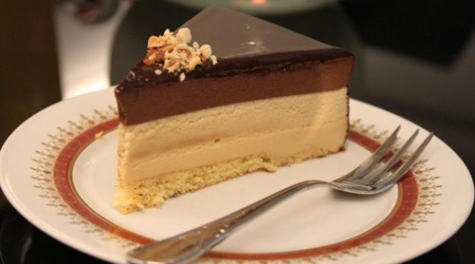 tort de inghetata record in romania realizat la gastropan in cinstea centenarului unirii si a aniversarii de 10 ani a expozitiei