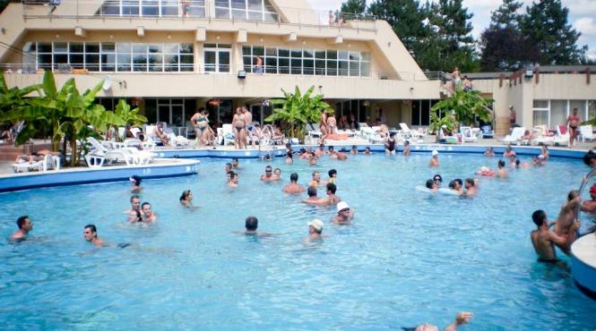 pensionarii si salariatii isi pot achizitiona bilete de tratament la preturi mici