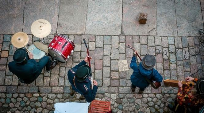 cum ii ajuta finlanda pe cetatenii nevoiasi ai tarii