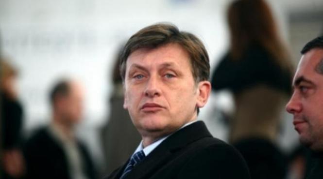 caracterizare surprinzatoare a lui crin antonescu pentru klaus iohannis