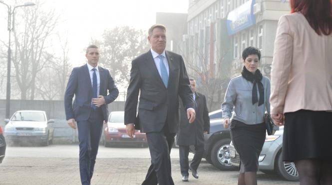 stilul lui traian basescu in perioada klaus iohannis