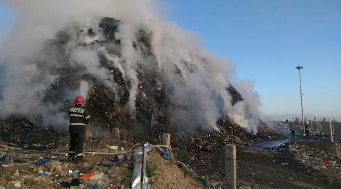 nou incendiu la groapa de gunoi de la pata rat