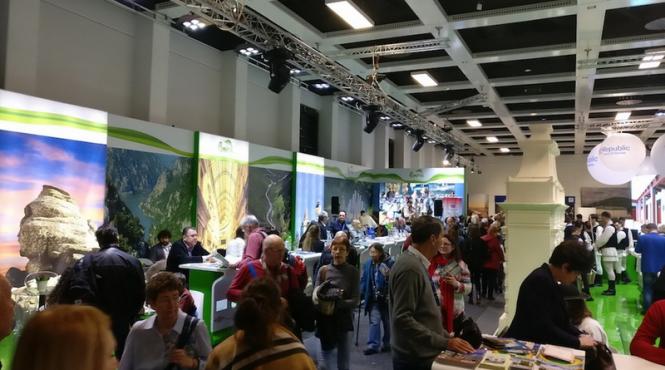 targurile internationale lasate in grija unui vanzator coltare