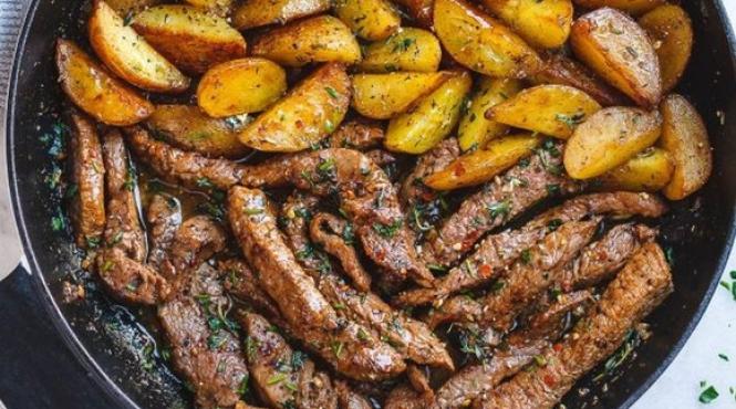 reteta zilei friptura de vita cu cartofi la tigaie