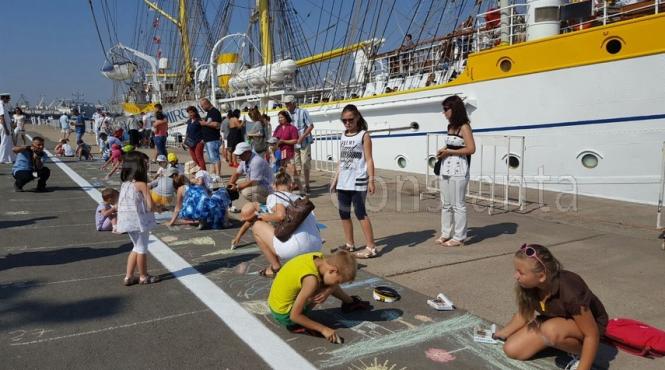 constantenii si turistii asteptati la evenimentele culturale si sportive dedicate zilei constantei