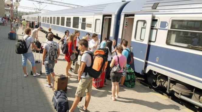 cum vor circula trenurile de rusalii
