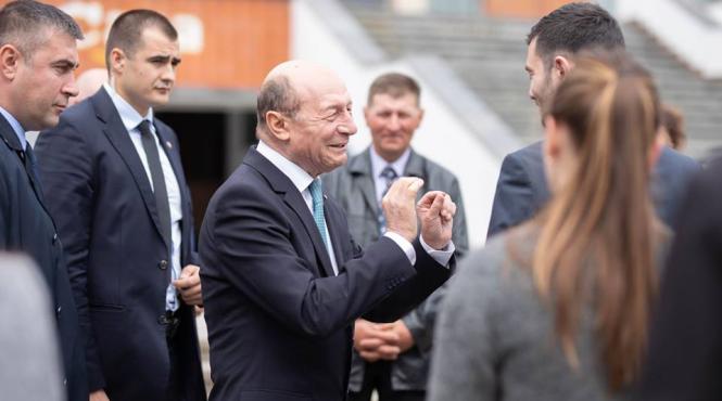 traian basescu s a decis se retrage din politica