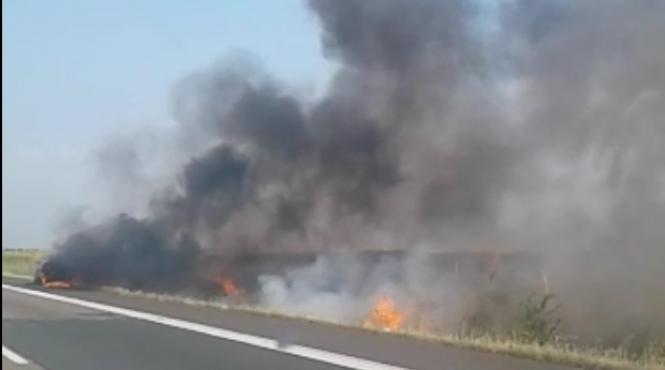 alerta pe a1 un autoturism a luat foc pe autostrada bucuresti pitesti