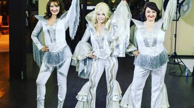 musicalul mamma mia are premiera astazi la sala palatului din bucuresti