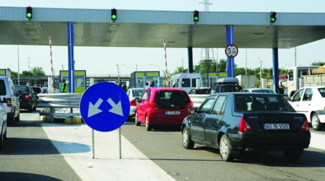 trafic ingreunat pe a2 din cauza numarului mare de autovehicule si a ploii torentiale