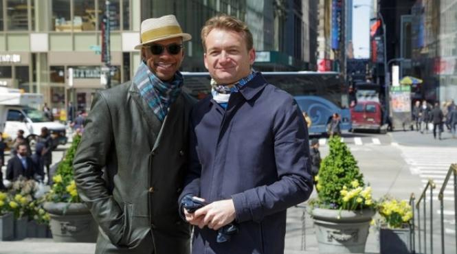 sotii robert si relu pot locui in romania