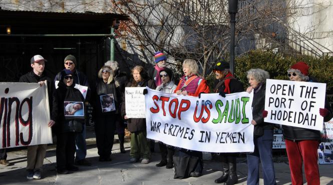 coalitia condusa de arabia saudita a inceput batalia pentru un port vital