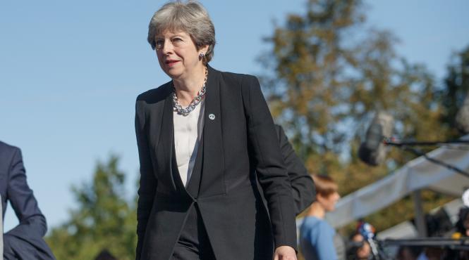 theresa may va pleda pentru inasprirea sanctiunilor impotriva rusiei