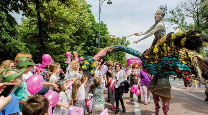 festivalul amintiri din copilarie va avea loc in parcul tineretului intre 15 si 17 iunie