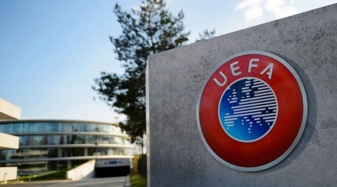 uefa autorizeaza vanzarea alcoolului pe stadioane din sezonul viitor