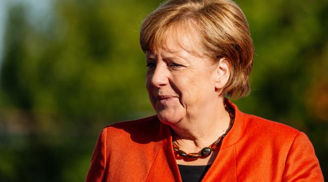 angela merkel sustine reducerea taxelor vamale ale ue la importurile de masini din sua