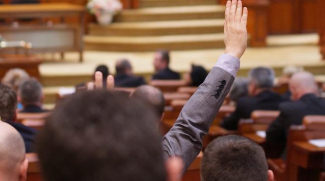legile anti sau legile pumnului in gura votate orbeste in parlament