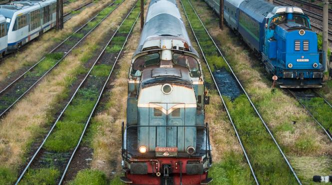 cfr are nevoie de 12 miliarde de euro ca sa dreaga glasul rotilor de tren