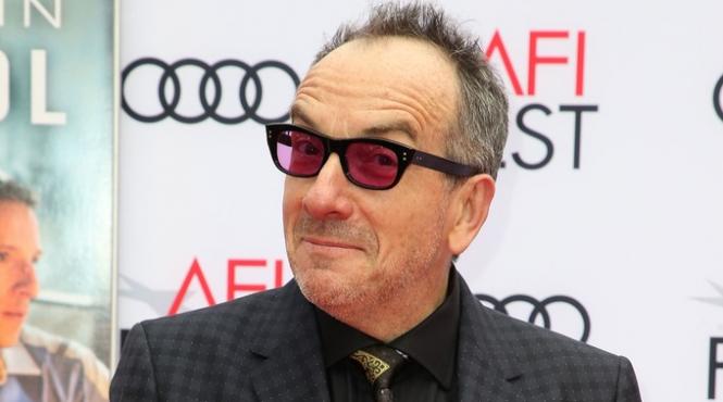 elvis costello a anulat restul concertelor din turneul european dupa o interventie chirurgicala pentru cancer