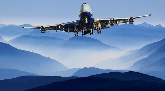 aterizare de urgenta pe otopeni pasagera cu probleme cardiace