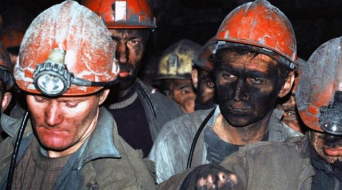 protest spontan al minerilor de la vulcan