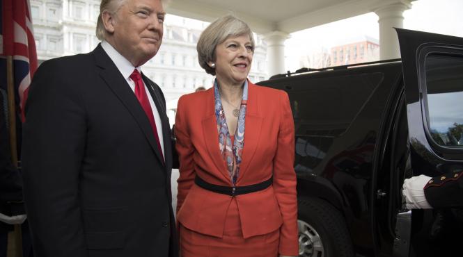 donald trump nu este de acord cu actuala strategie a theresei may pentru brexit