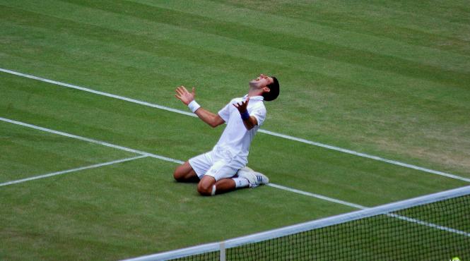 novak djokovic este din nou campion la wimbledon a castigat al 13 lea titlu de mare slem al carierei