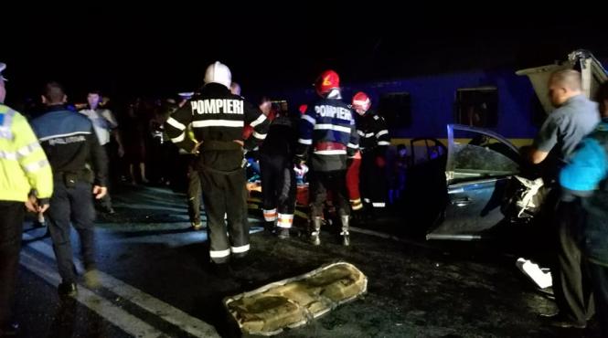 accident grav in bistrita nasaud masina lovita de tren pe dn 17d traficul rutier si cel feroviar blocate