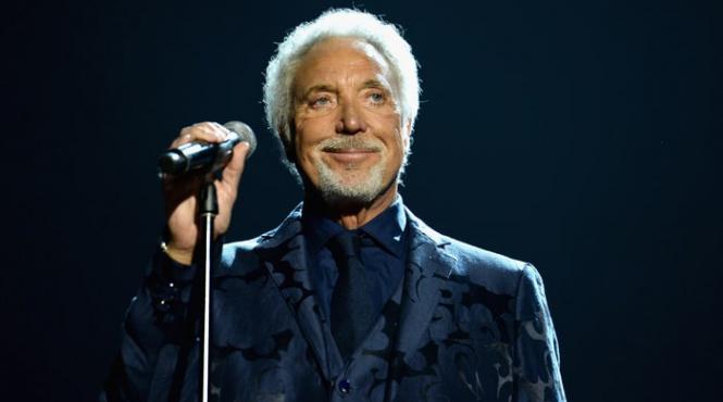 tom jones in spital din cauza unei infectii bacteriene artistul si a anulat doua concerte