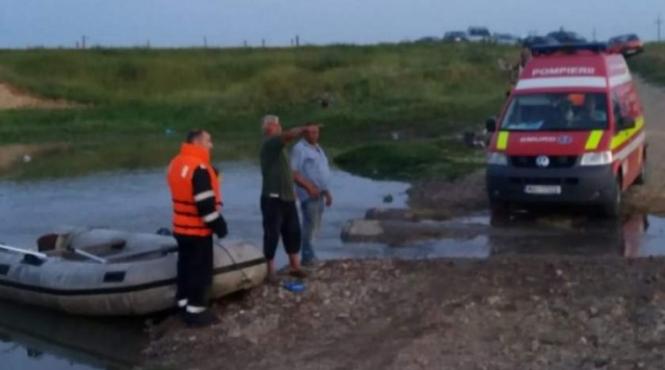 un copil de 12 ani s a inecat in comuna ionesti intr o zona in care se efectueaza lucrari de excavare