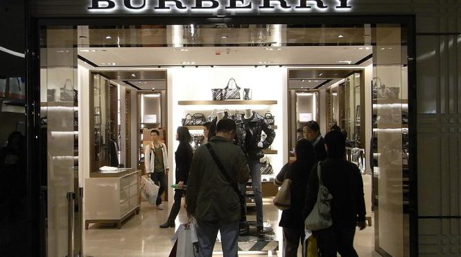 burberry a dat foc la 36 5 milioane de dolari